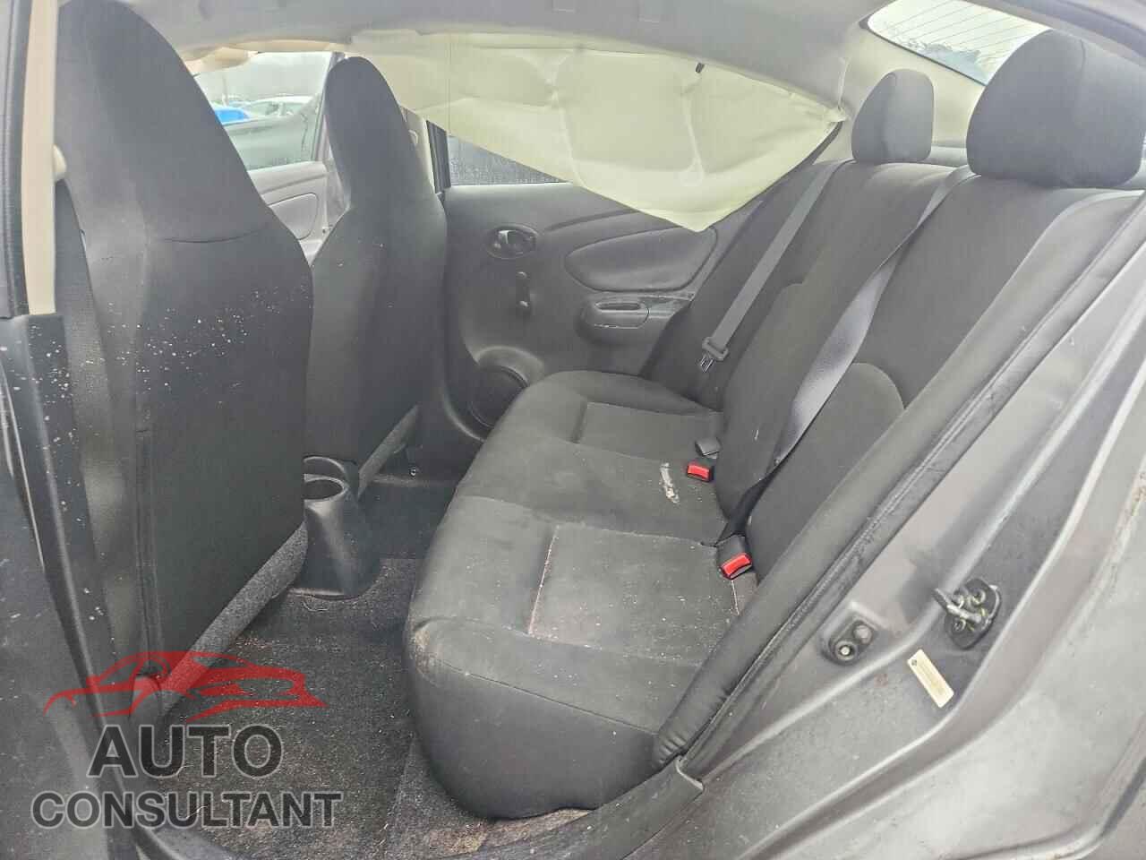 NISSAN VERSA 2017 - 3N1CN7AP3HL841900