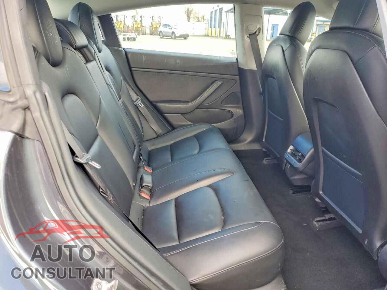 TESLA MODEL 3 2018 - 5YJ3E1EB2JF144795