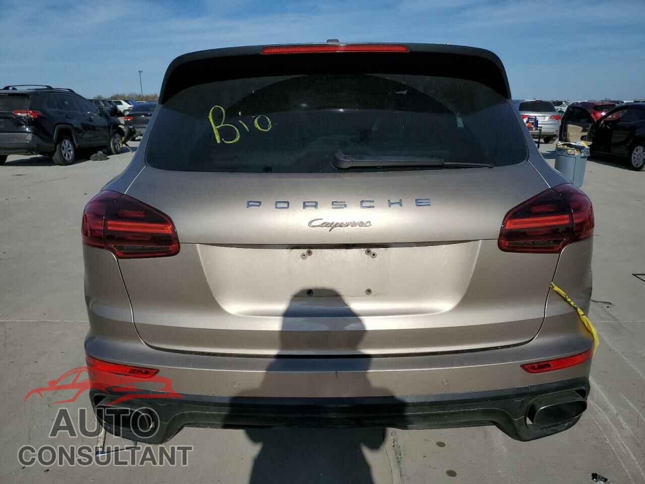 PORSCHE CAYENNE 2016 - WP1AA2A24GLA02354
