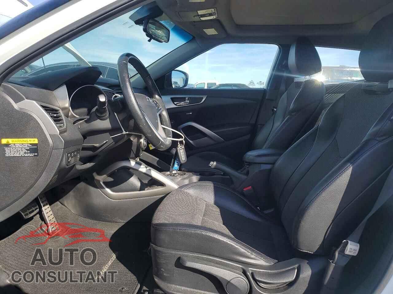 HYUNDAI VELOSTER 2013 - KMHTC6AD1DU108419