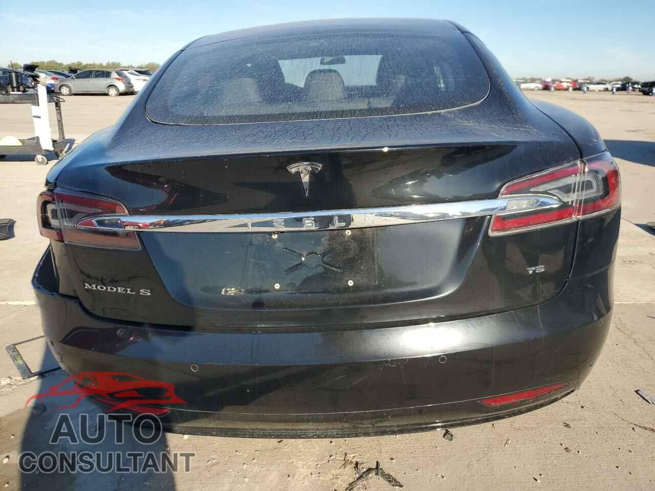 TESLA MODEL S 2017 - 5YJSA1E10HF209989