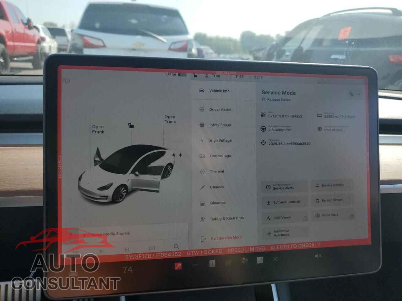 TESLA MODEL 3 2018 - 5YJ3E1EB7JF084352