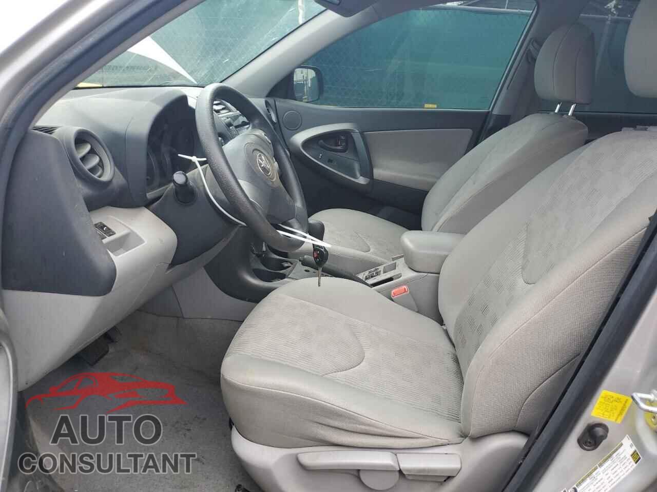 TOYOTA RAV4 2011 - 2T3BF4DV6BW175677