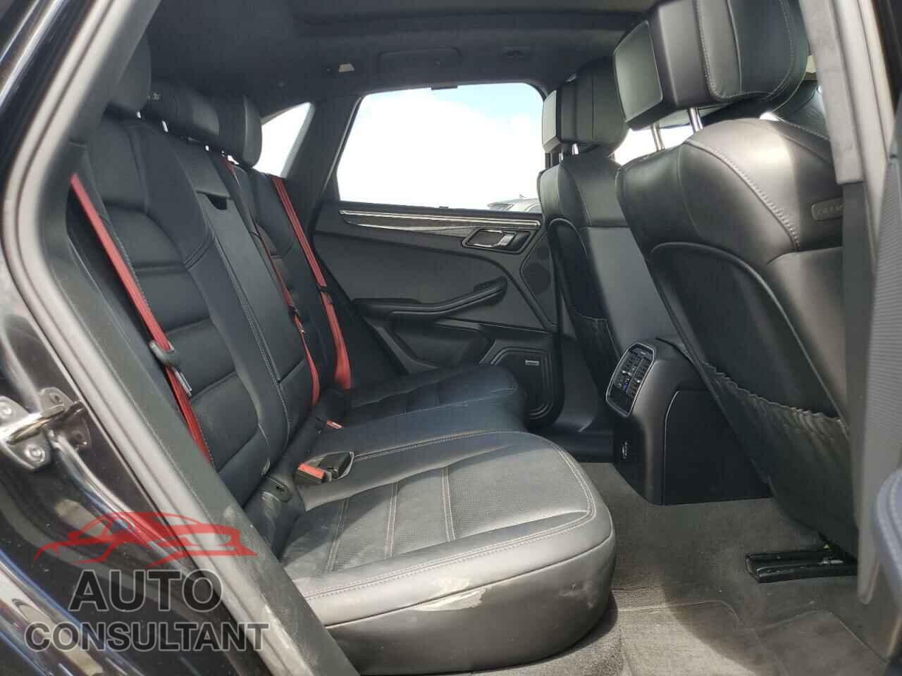 PORSCHE MACAN 2017 - WP1AF2A54HLB61162
