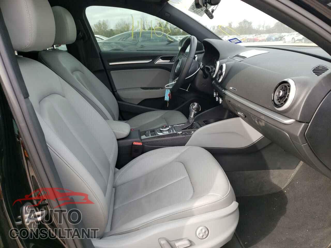 AUDI A3 2018 - WAUGUGFF2J1070633