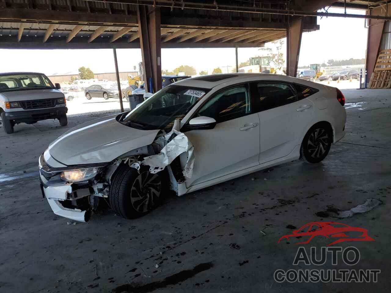 HONDA CIVIC 2018 - 2HGFC2F81JH526291
