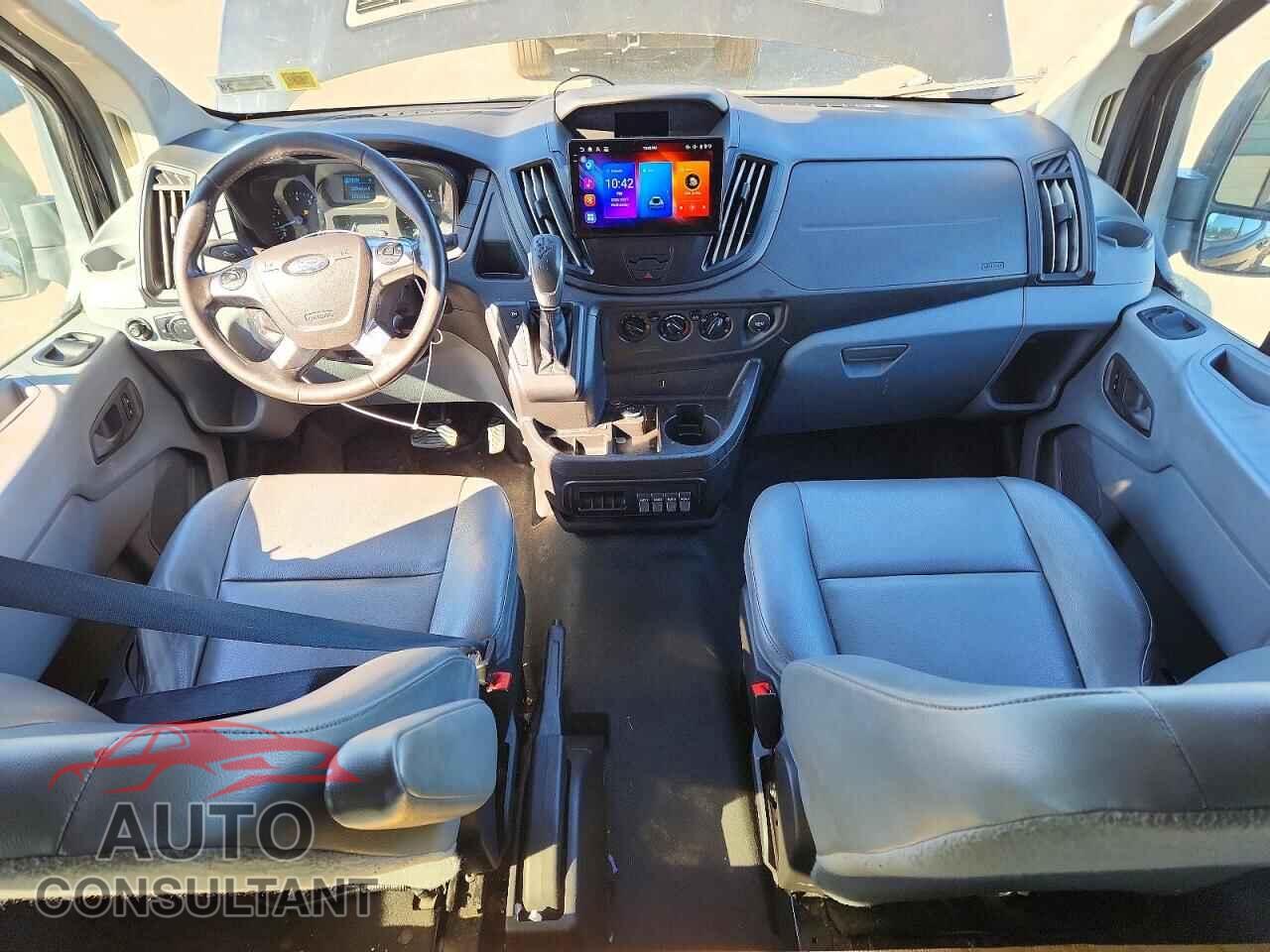 FORD TRANSIT 2017 - 1FTYE1YM7HKA48015