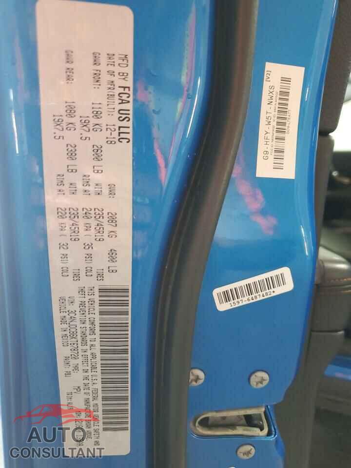 JEEP COMPASS 2019 - 3C4NJDCB6KT678720