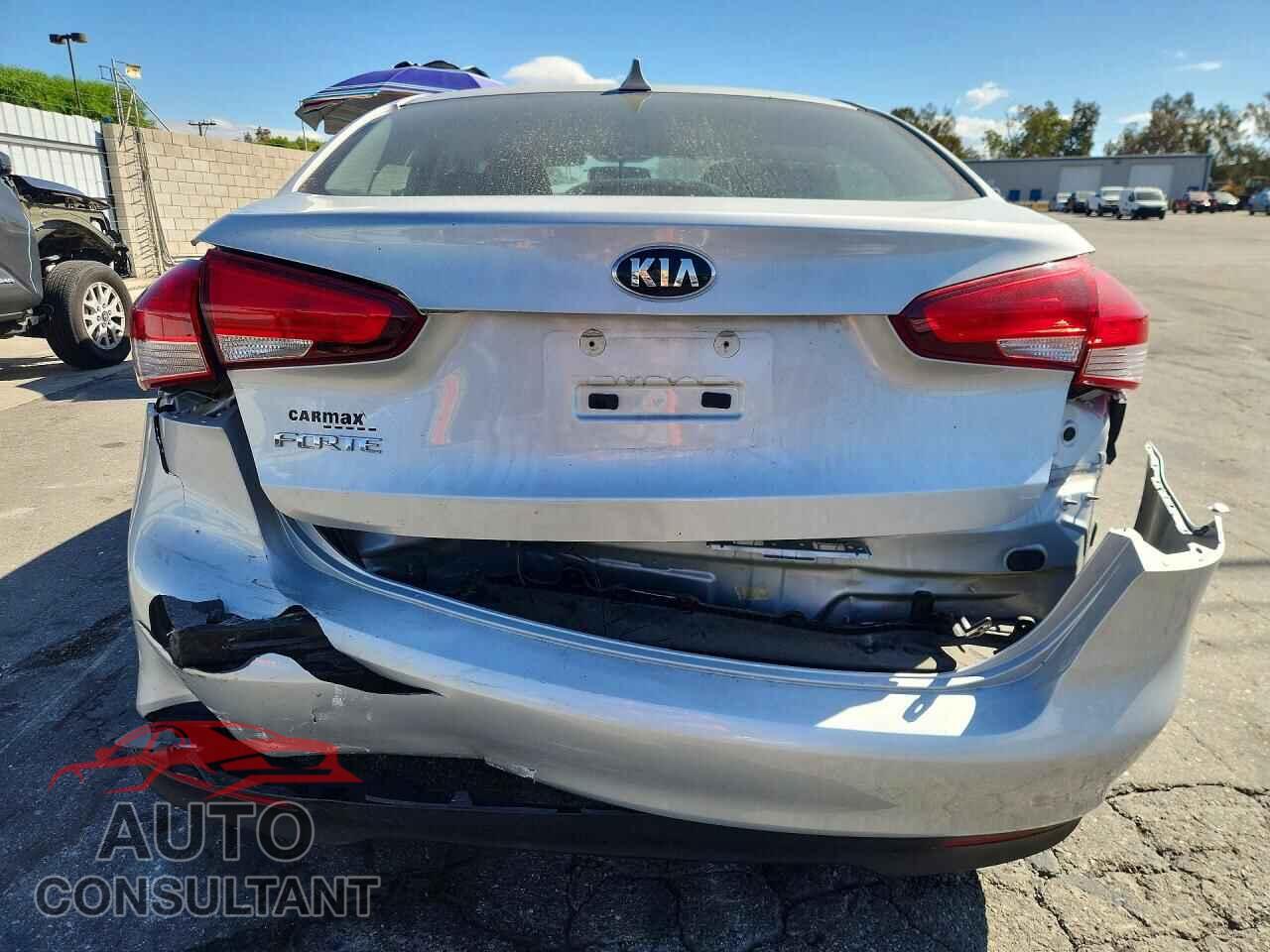 KIA FORTE 2017 - 3KPFK4A78HE026551