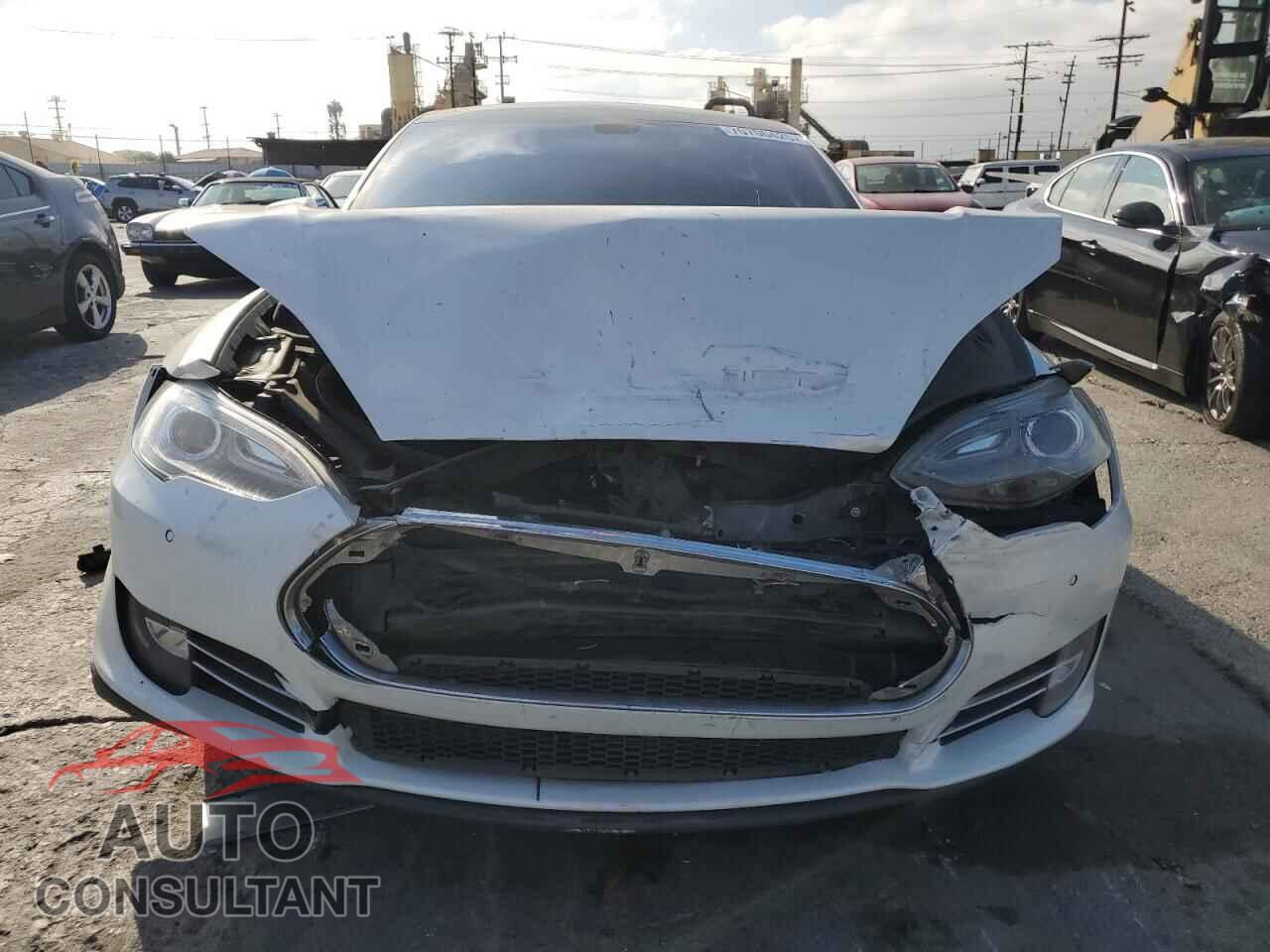 TESLA MODEL S 2013 - 5YJSA1CN6DFP27413