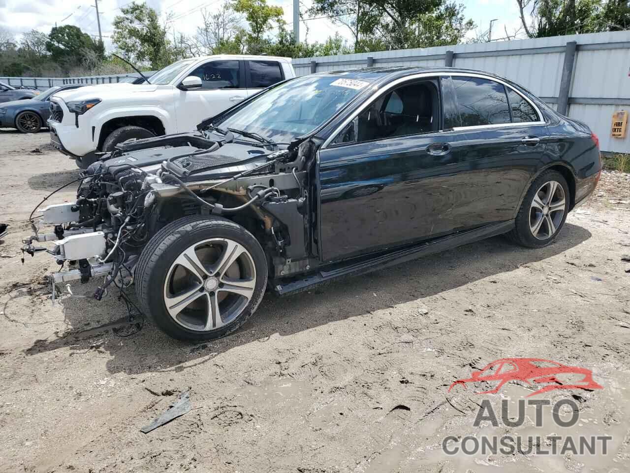 MERCEDES-BENZ E-CLASS 2017 - WDDZF4KB5HA181393