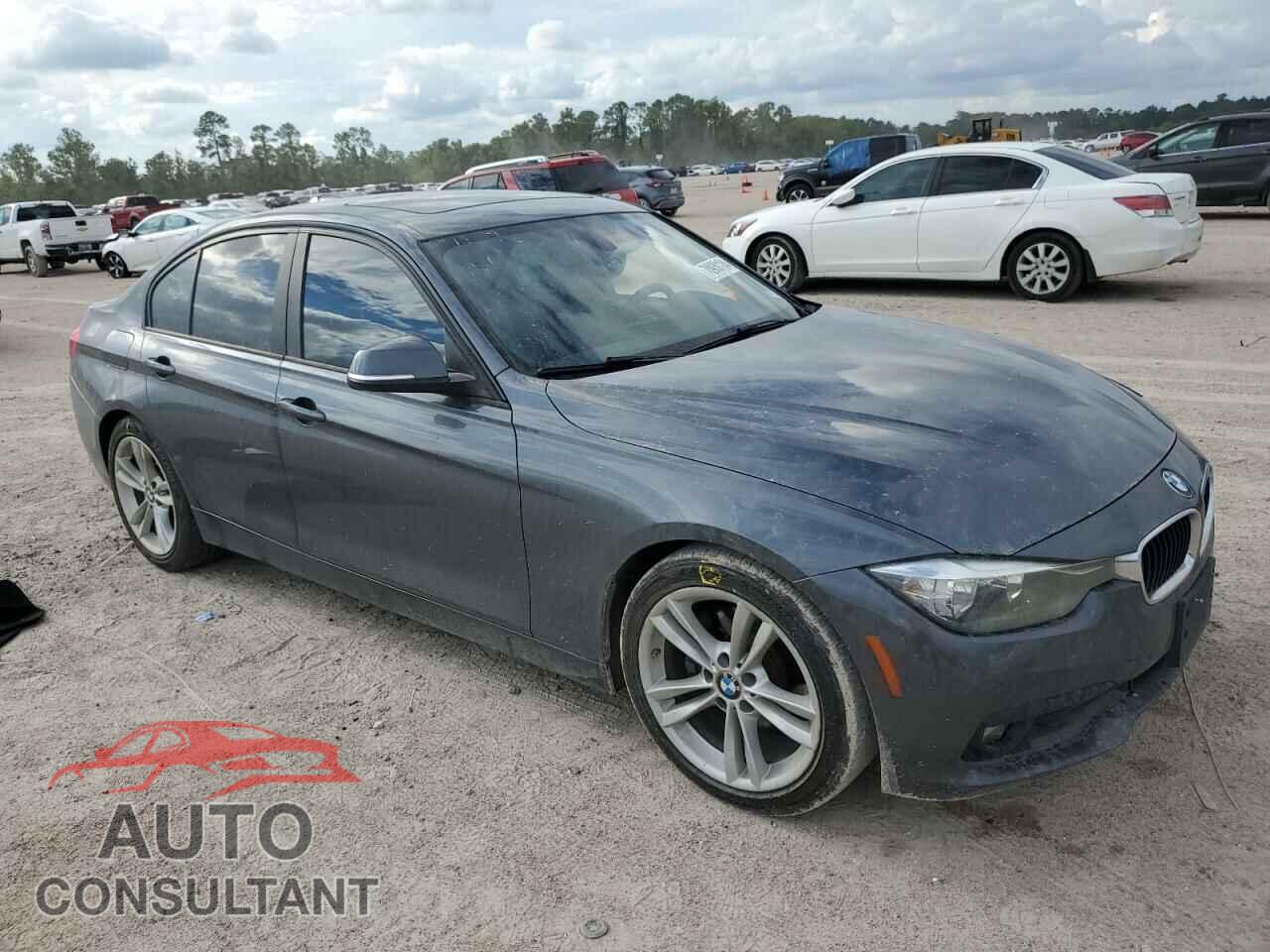 BMW 3 SERIES 2016 - WBA8E1G50GNU11226