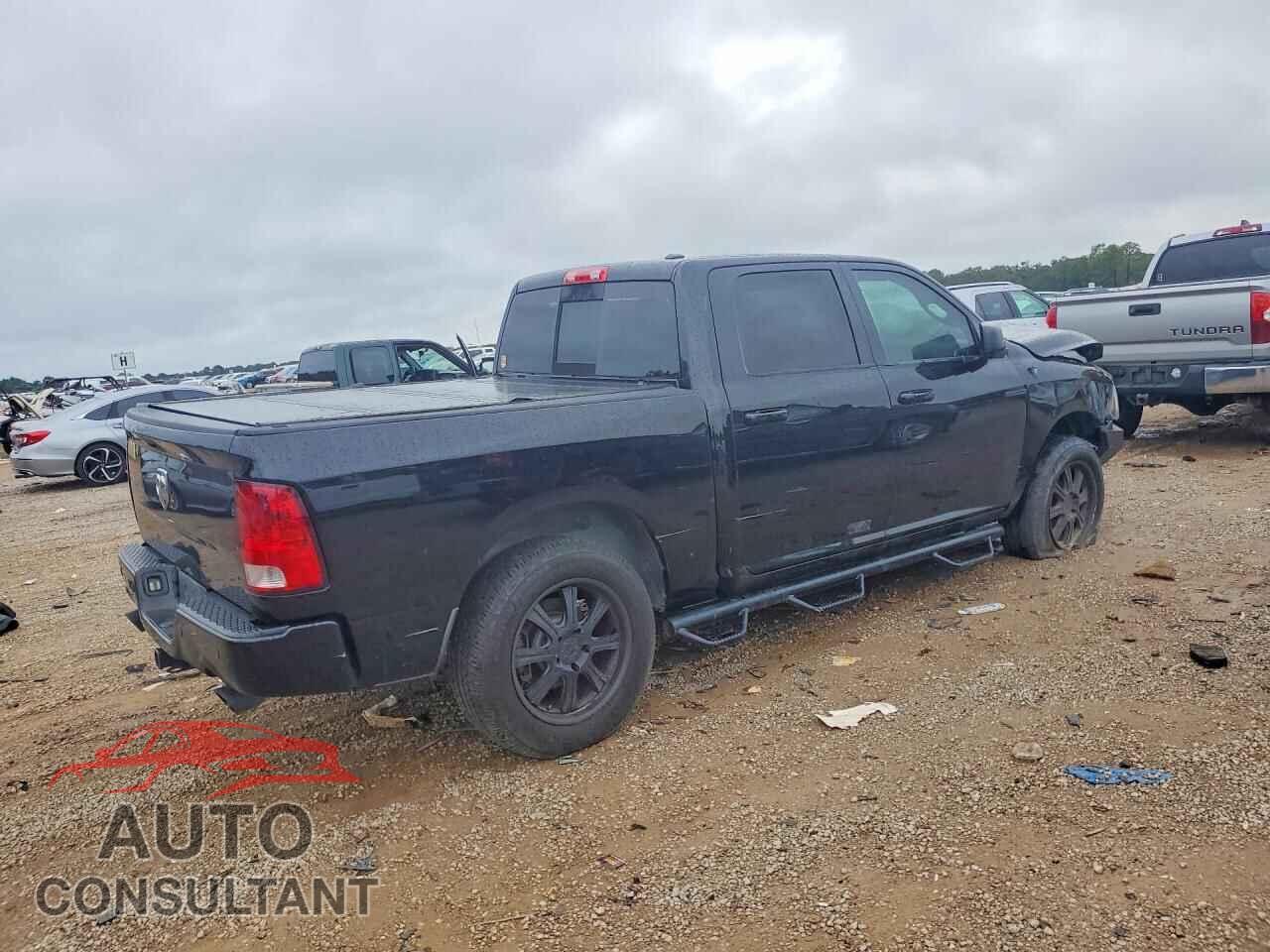 DODGE RAM 1500 2012 - 1C6RD7LT9CS209053