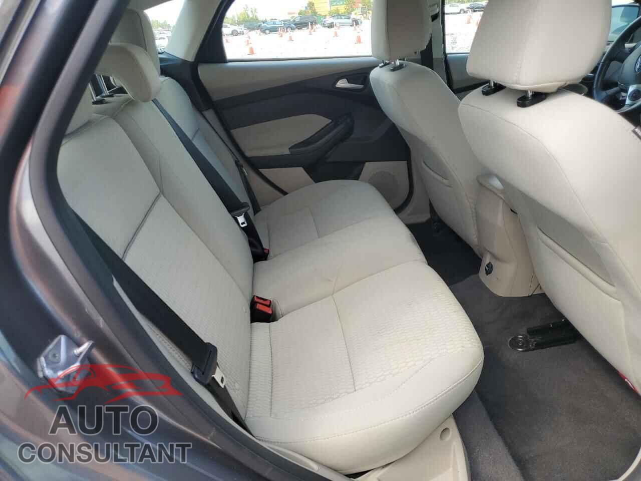 FORD FOCUS 2012 - 1FAHP3M26CL447372