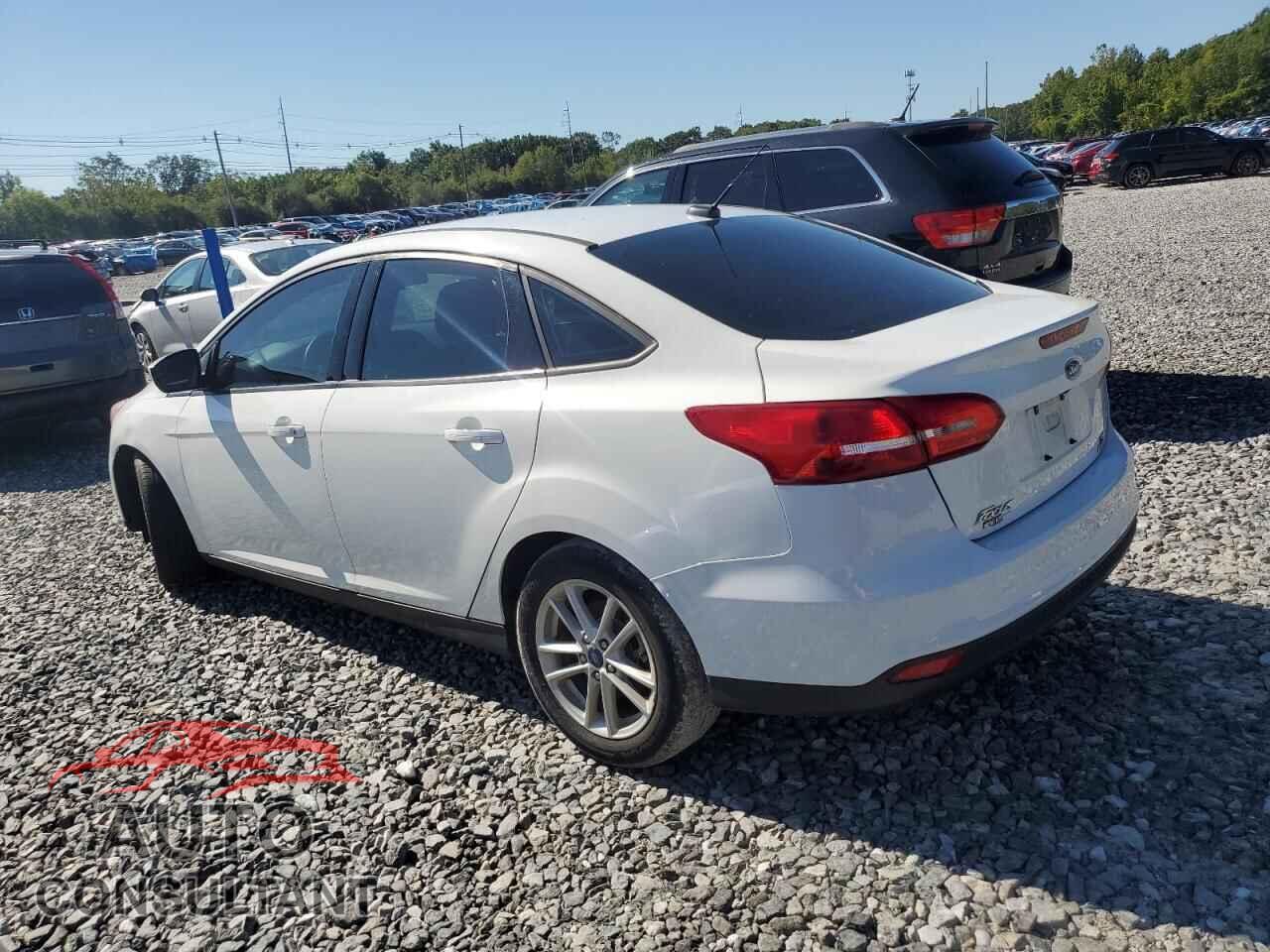 FORD FOCUS 2018 - 1FADP3FE7JL200087