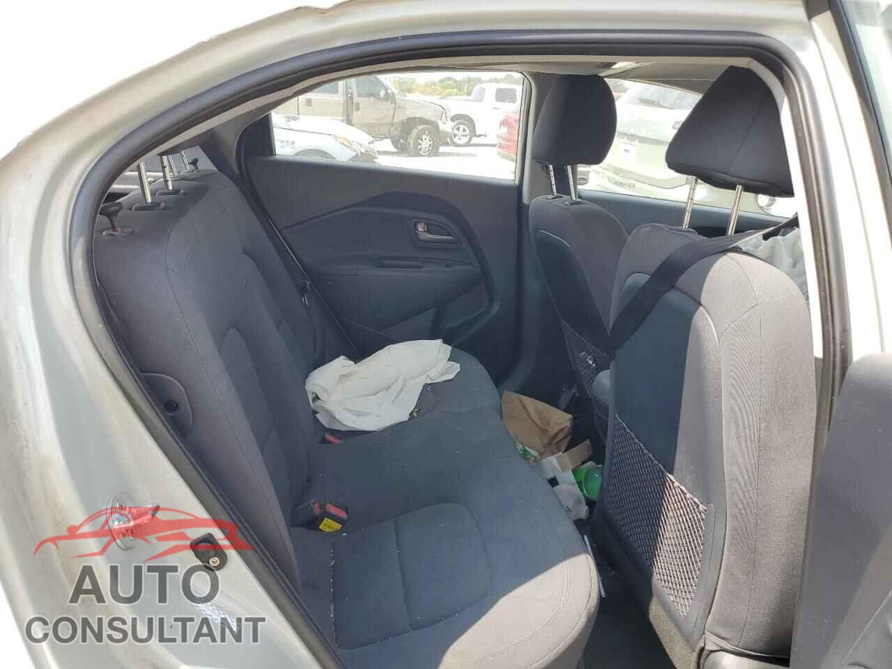 KIA RIO 2012 - KNADN5A39C6012445