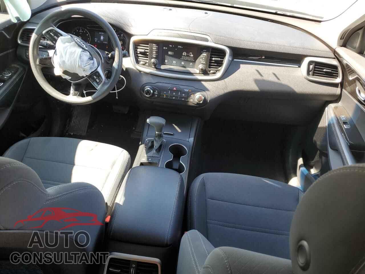 KIA SORENTO 2019 - 5XYPGDA33KG564118