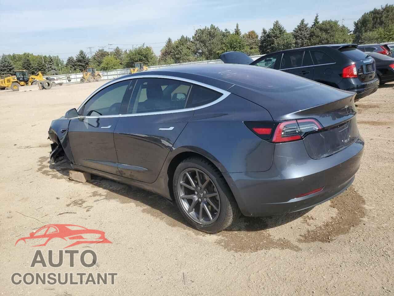 TESLA MODEL 3 2018 - 5YJ3E1EA8JF033529