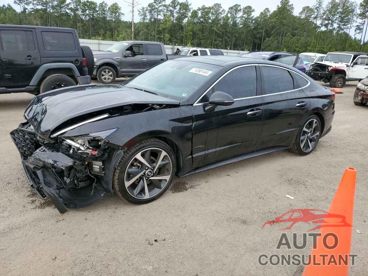 HYUNDAI SONATA 2023 - KMHL44J21PA255703