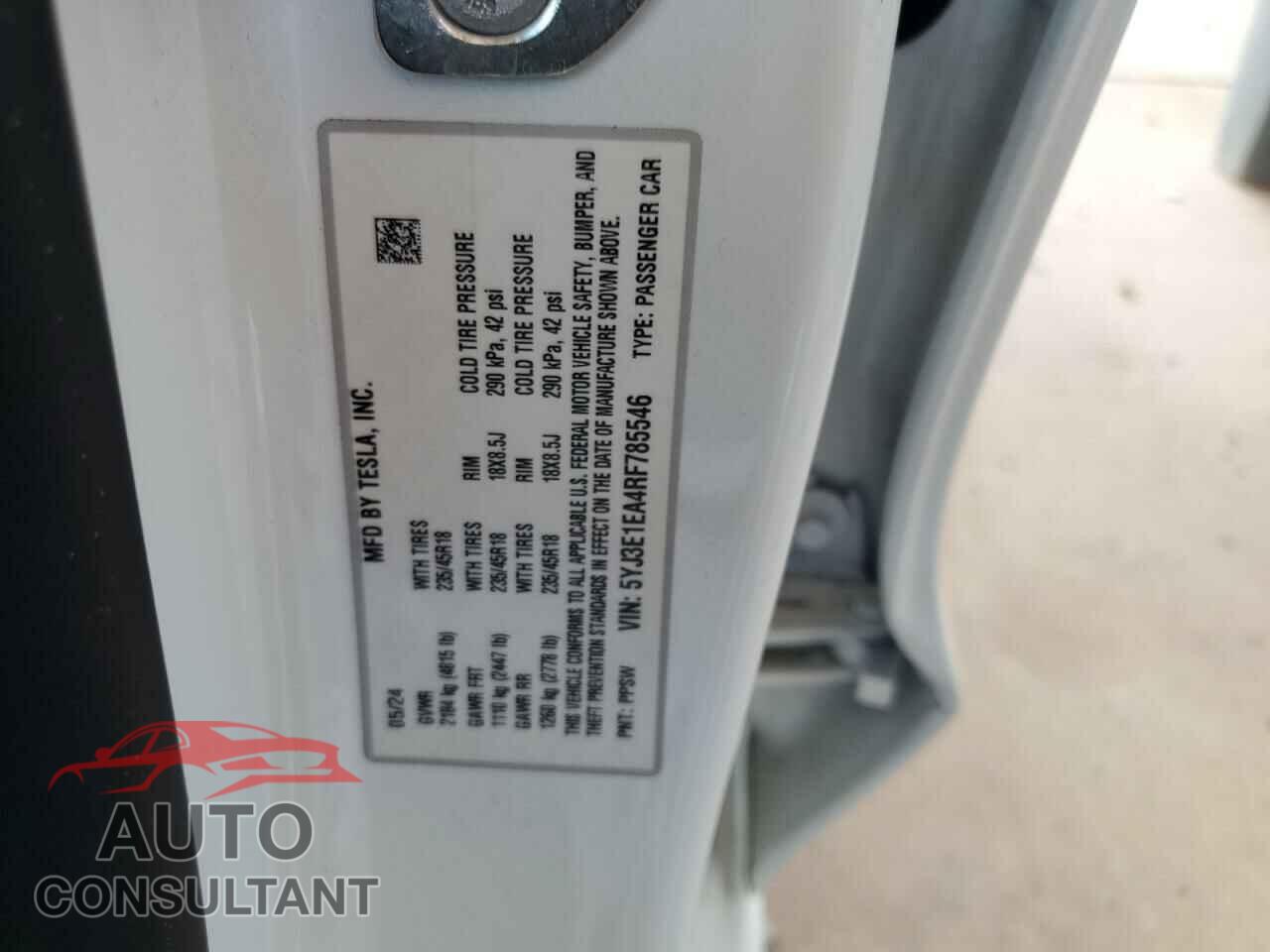 TESLA MODEL 3 2024 - 5YJ3E1EA4RF785546