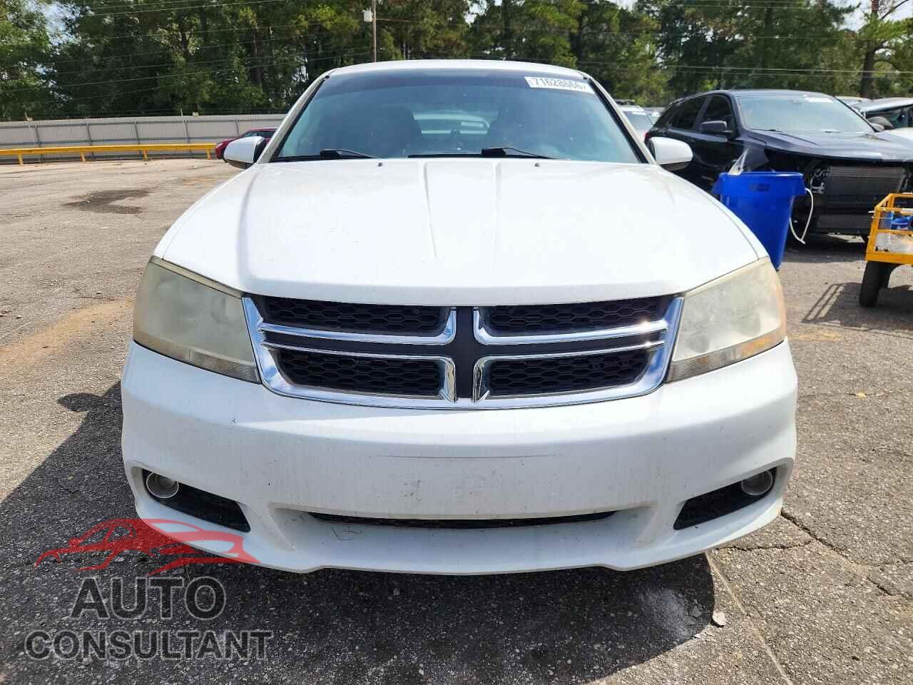 DODGE AVENGER 2011 - 1B3BD1FG8BN551954