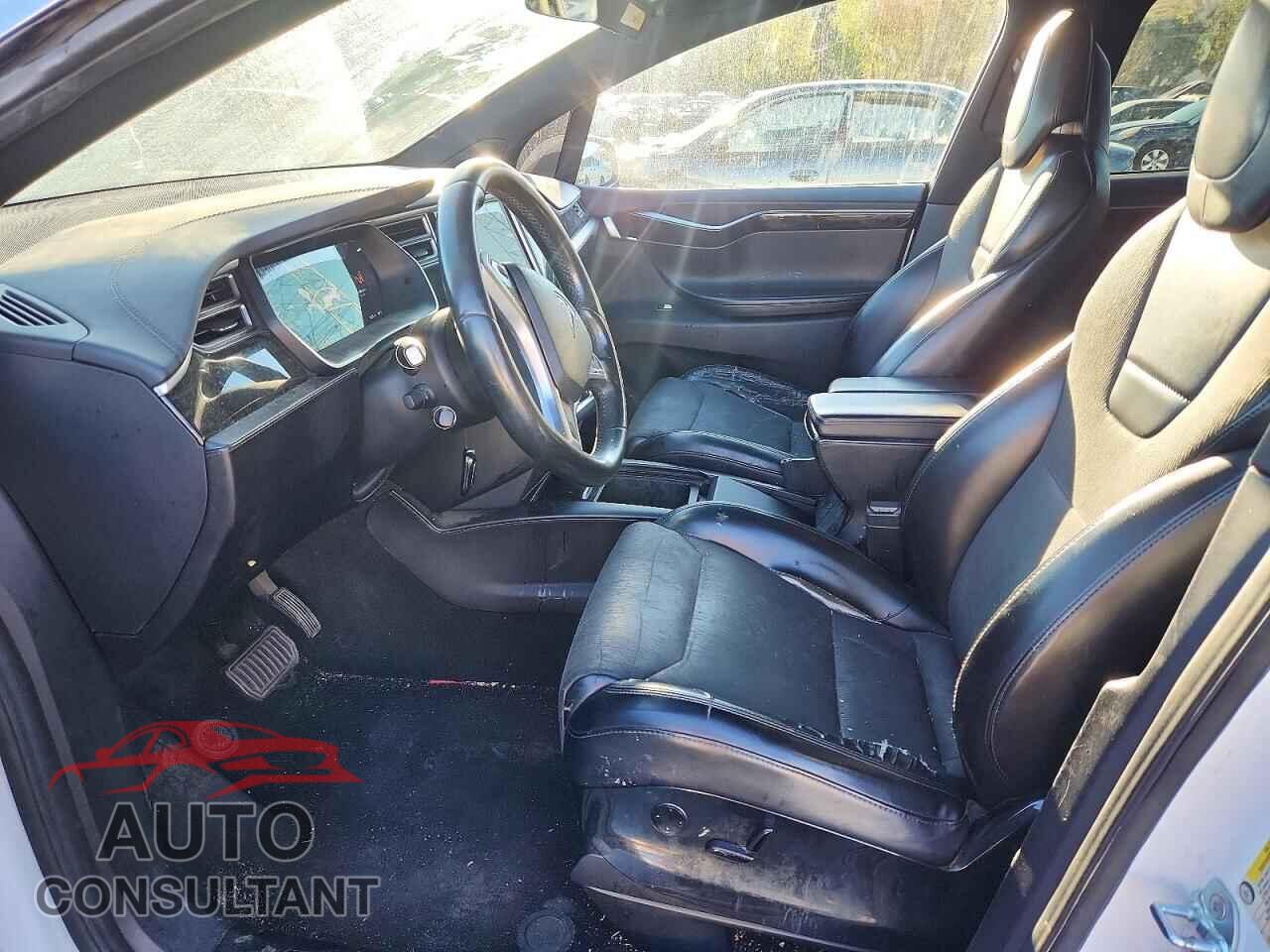 TESLA MODEL X 2016 - 5YJXCBE29GF021906