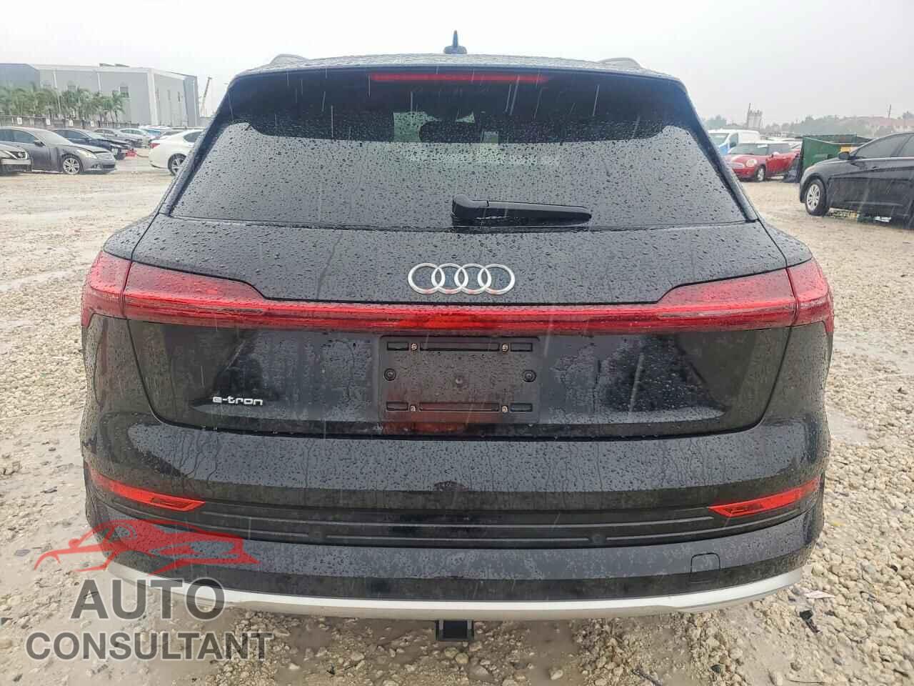 AUDI E-TRON 2019 - WA1VAAGE8KB013008