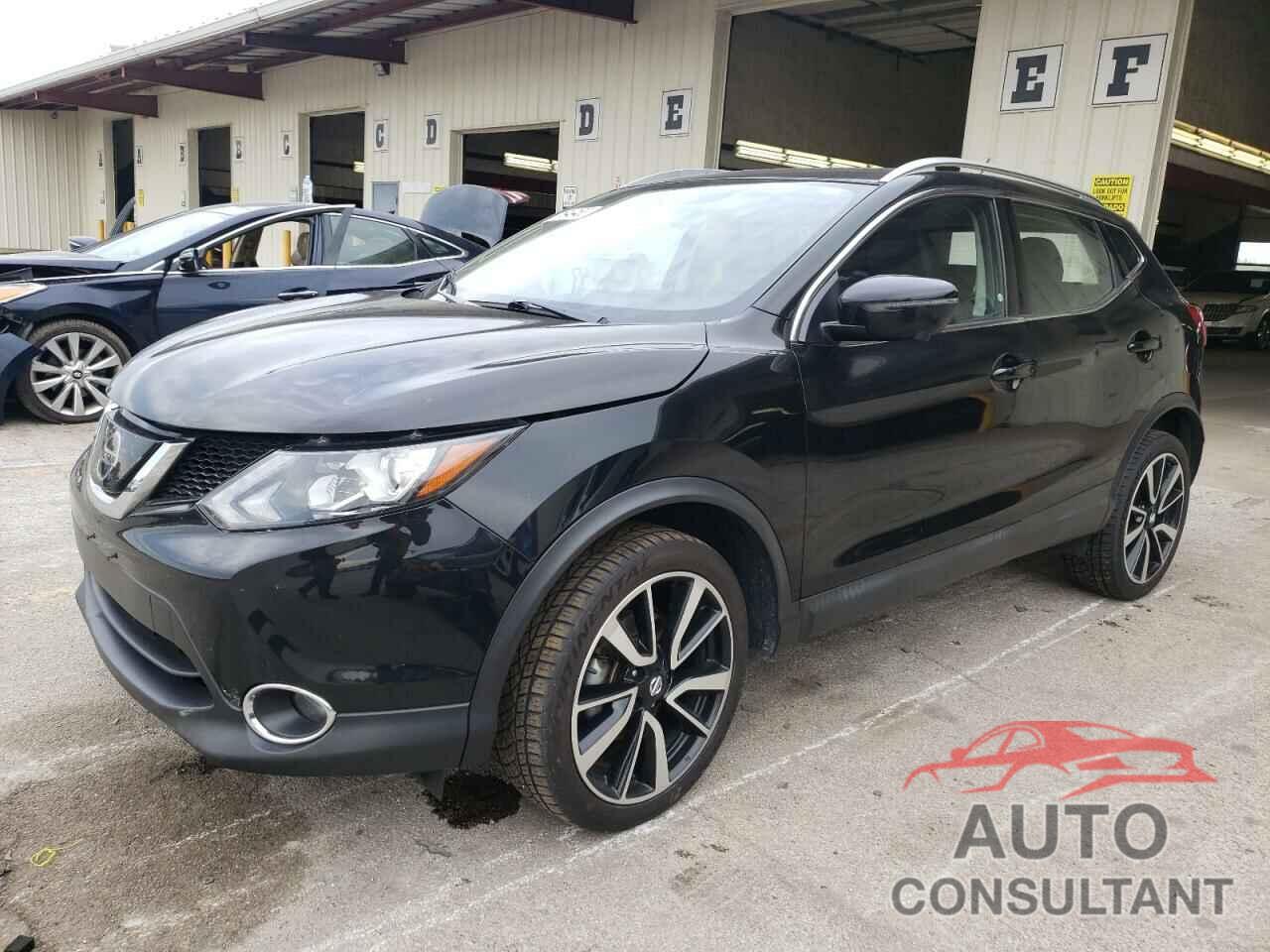 NISSAN ROGUE 2018 - JN1BJ1CR6JW293989