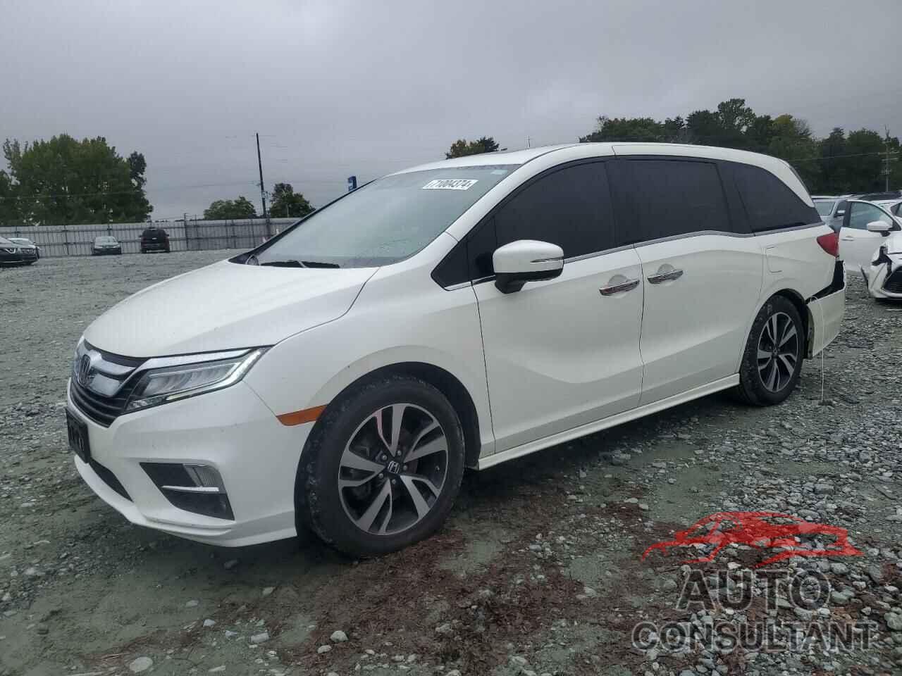 HONDA ODYSSEY 2018 - 5FNRL6H97JB049042