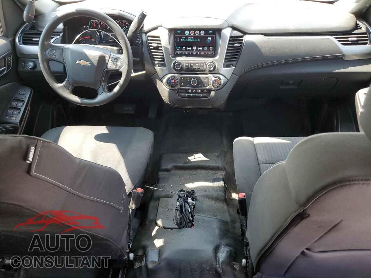 CHEVROLET TAHOE 2020 - 1GNSKDEC8LR196631