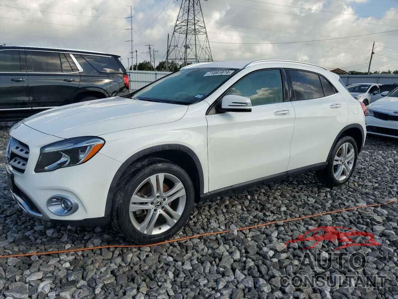 MERCEDES-BENZ GLA-CLASS 2018 - WDCTG4EB7JJ493885