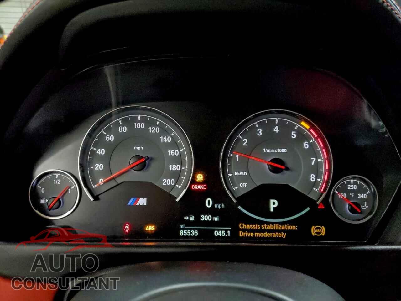 BMW M4 2016 - WBS3R9C54GK337065