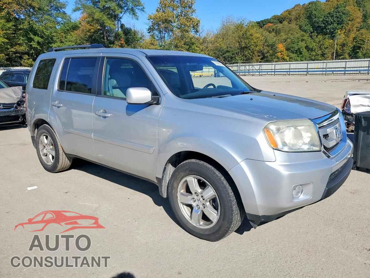 HONDA PILOT 2011 - 5FNYF4H69BB092845