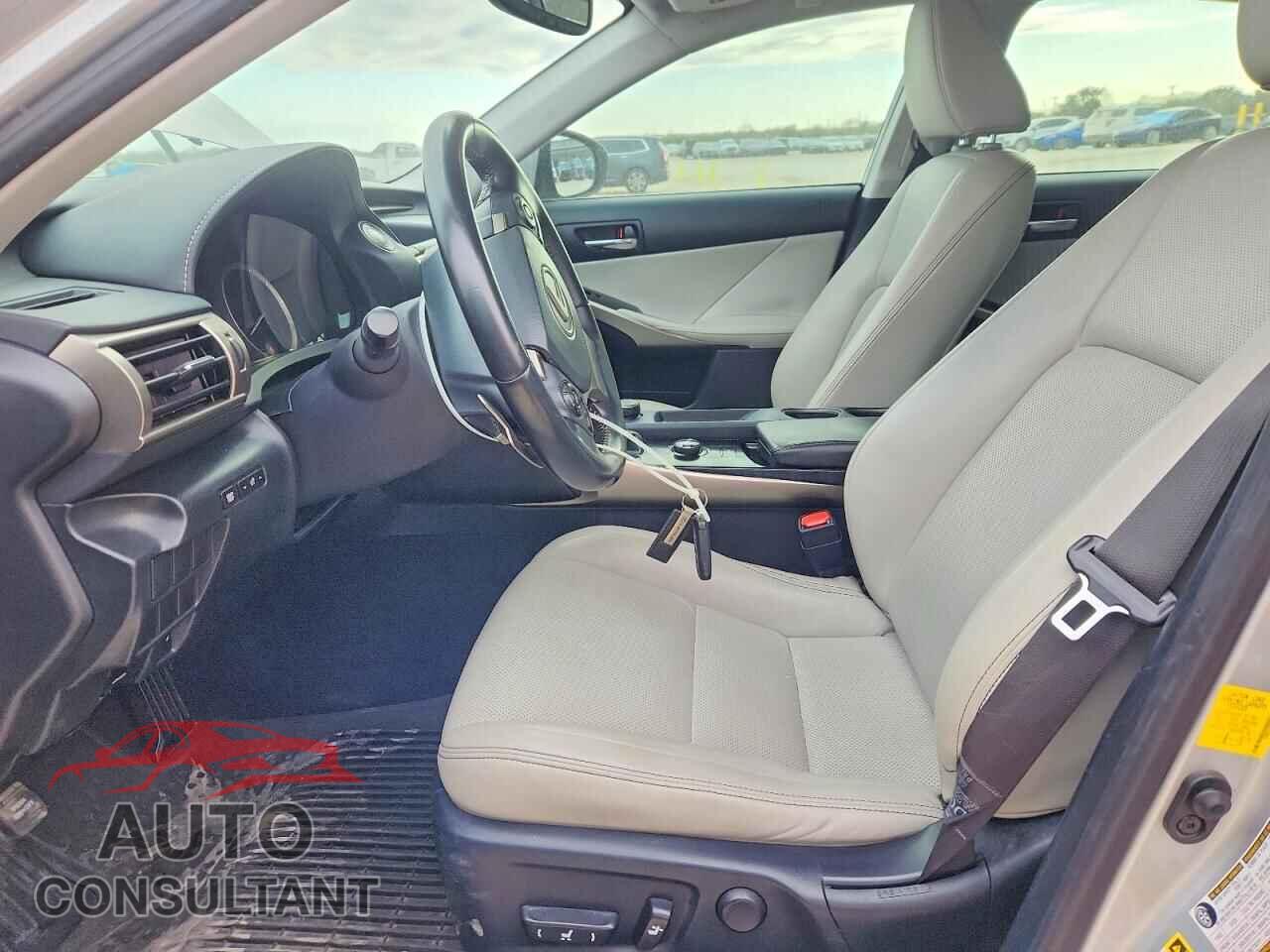 LEXUS IS 2014 - JTHBF1D25E5002375