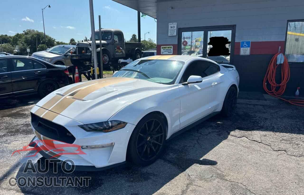FORD MUSTANG 2022 - 1FA6P8CF1N5117980
