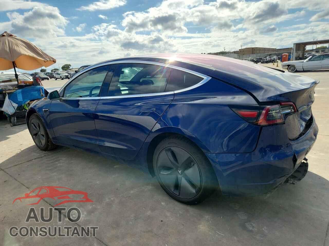 TESLA MODEL 3 2018 - 5YJ3E1EA0JF017048
