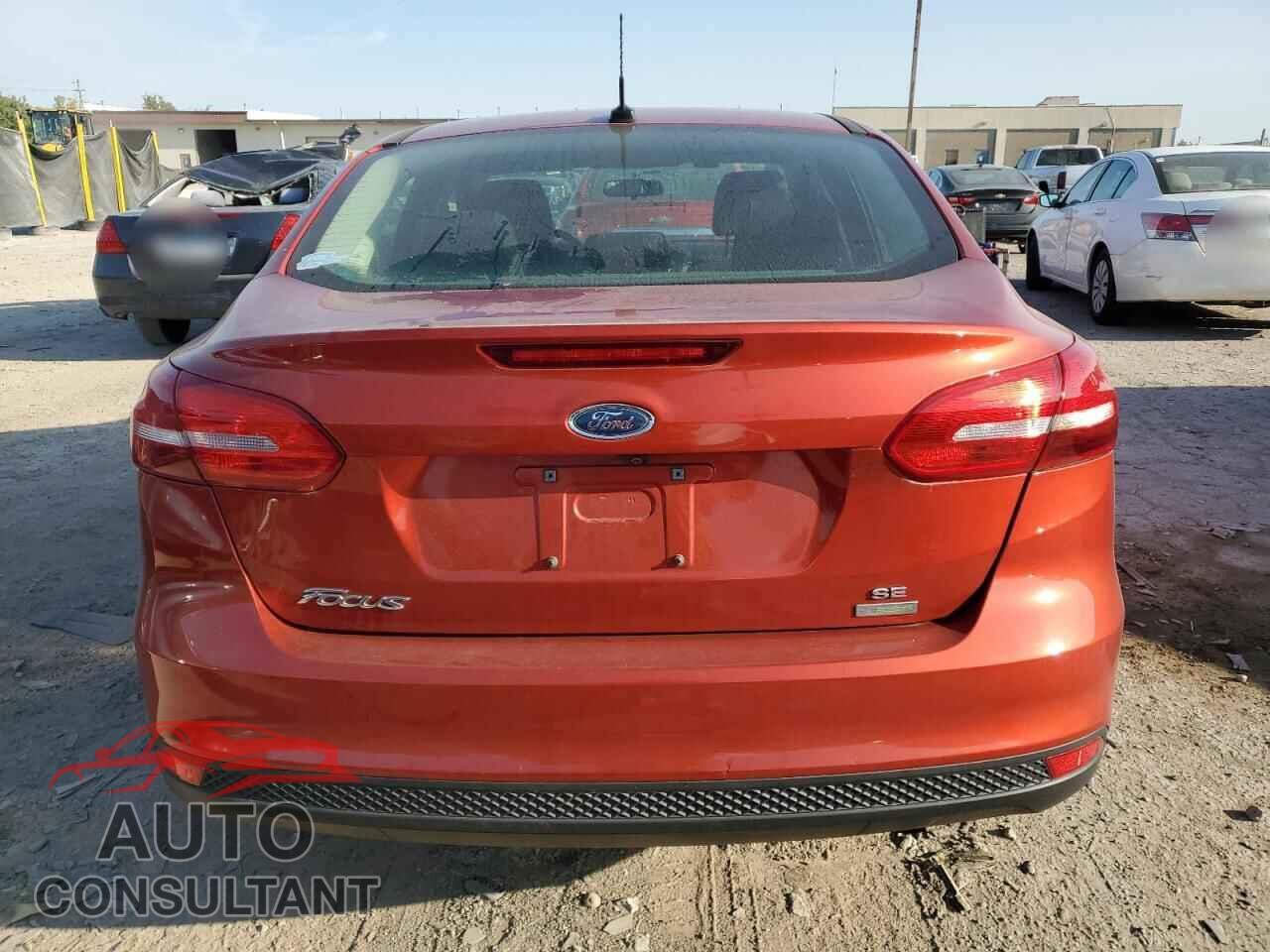 FORD FOCUS 2018 - 1FADP3FE5JL257386