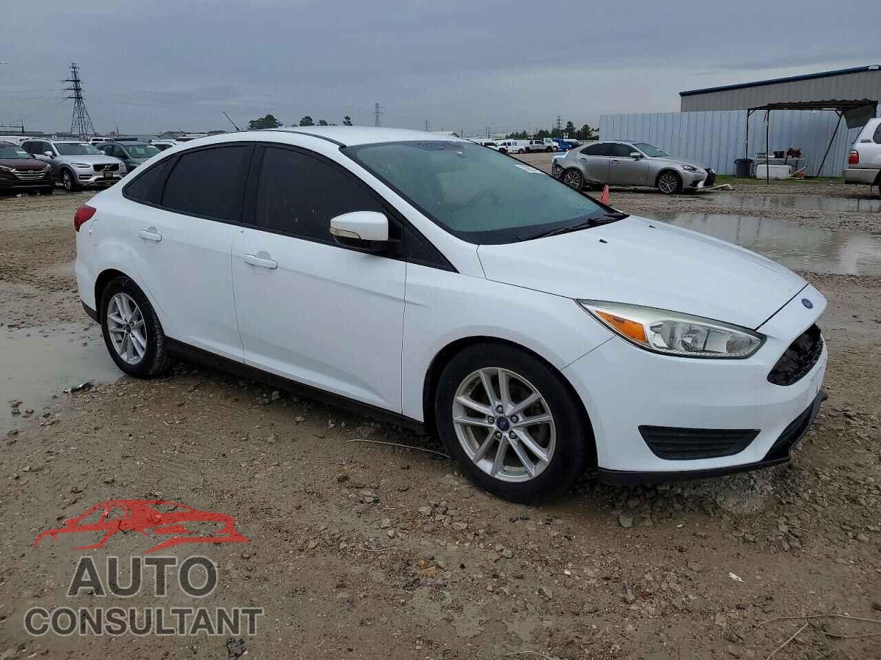 FORD FOCUS 2017 - 1FADP3F29HL285465