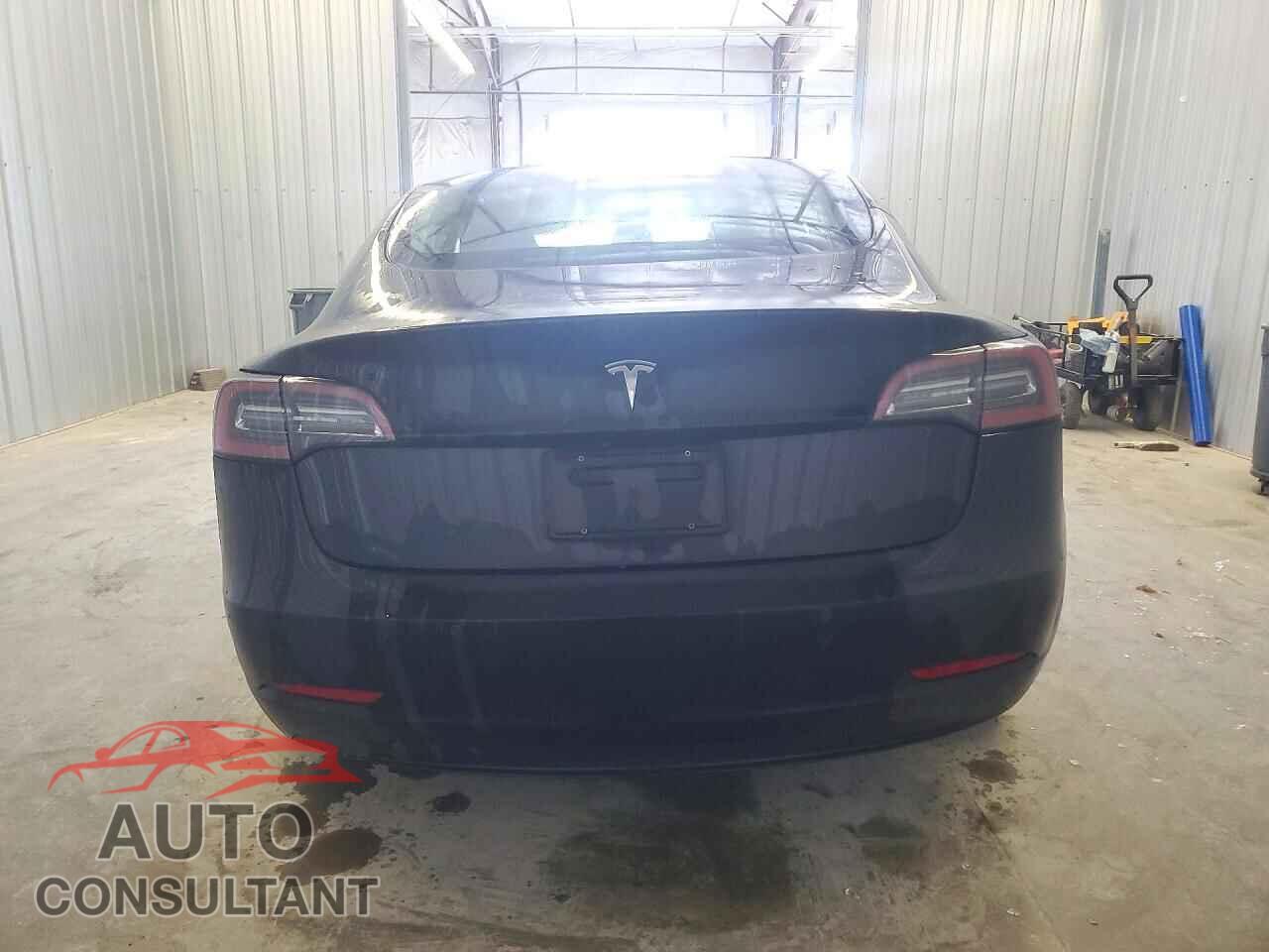 TESLA MODEL 3 2022 - 5YJ3E1EA6NF289612