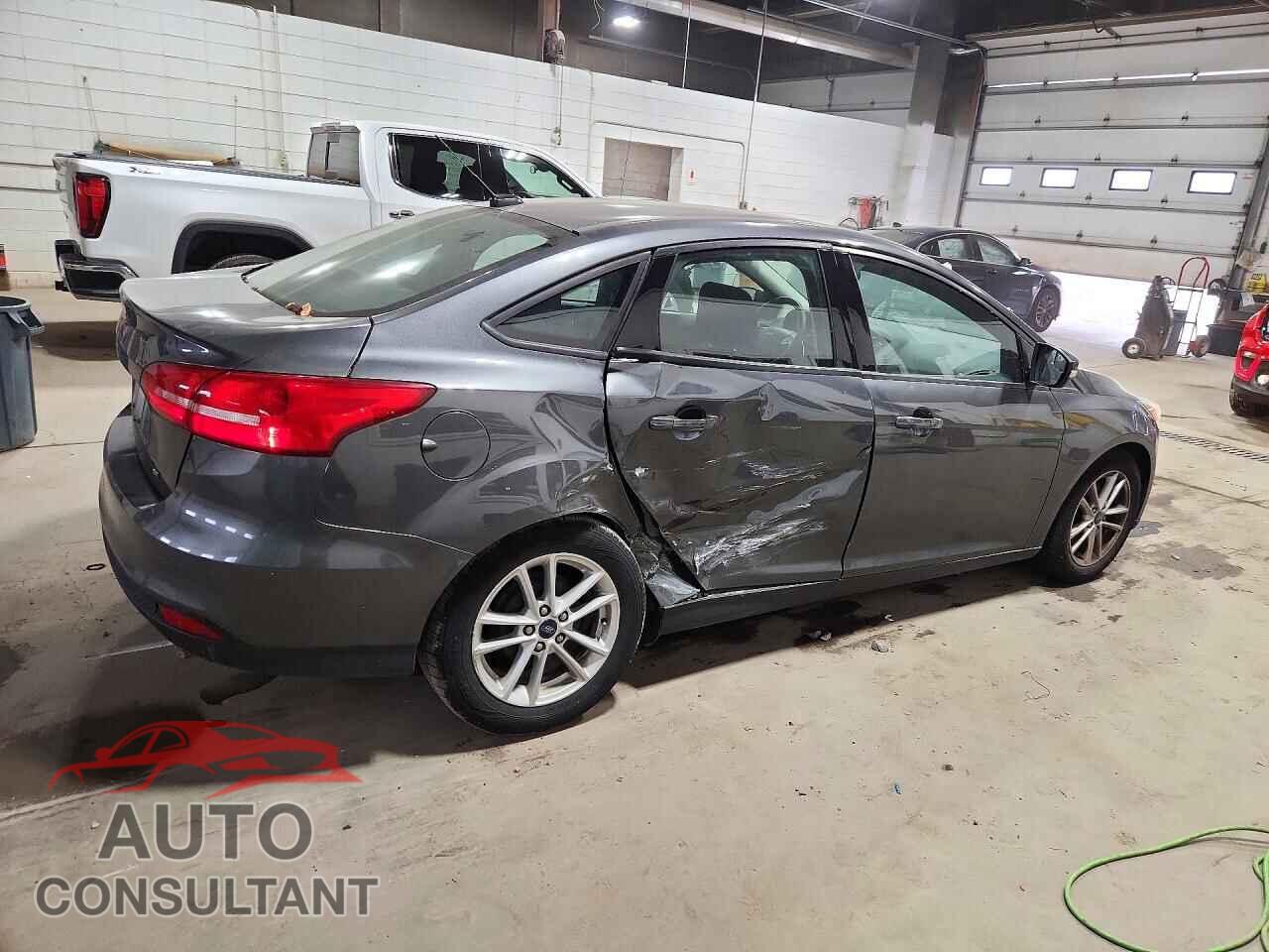 FORD FOCUS 2017 - 1FADP3F20HL221864
