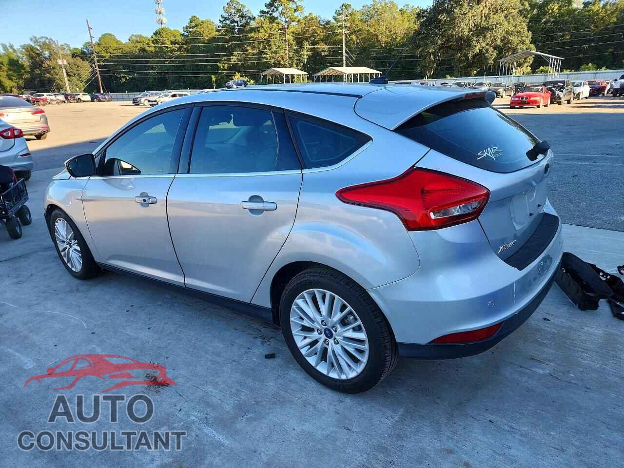FORD FOCUS 2017 - 1FADP3N21HL279628