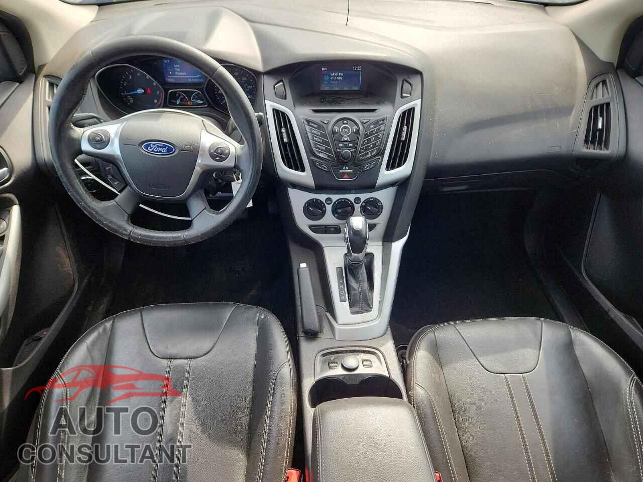 FORD FOCUS 2014 - 1FADP3F20EL371596