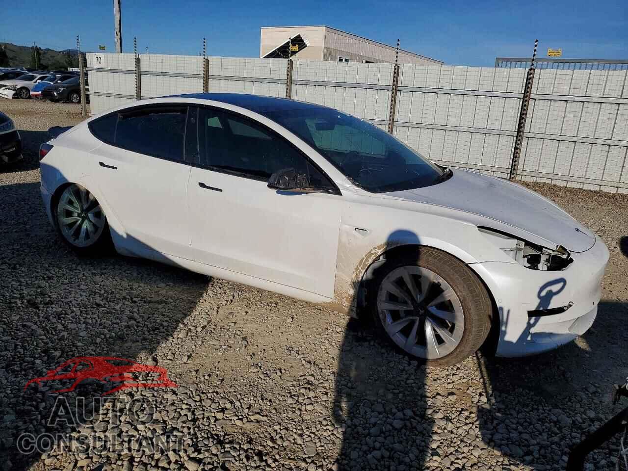 TESLA MODEL 3 2021 - 5YJ3E1EBXMF044125