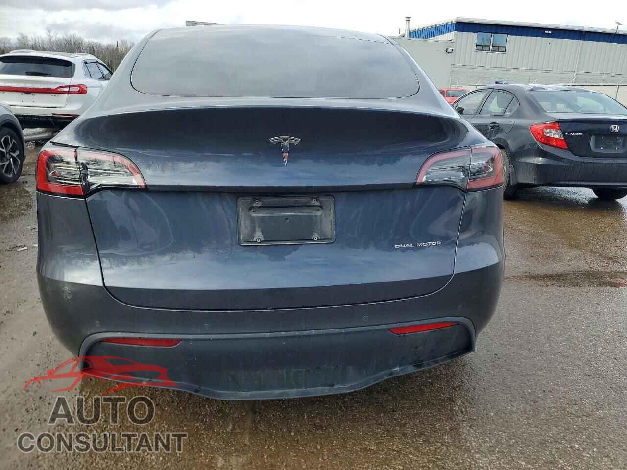 TESLA MODEL Y 2022 - 7SAYGDEE3NF563081