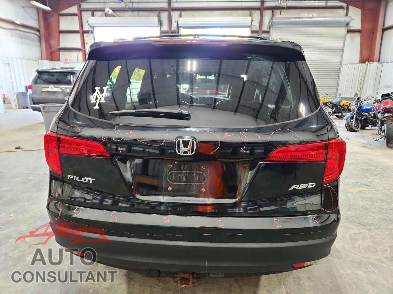 HONDA PILOT 2016 - 5FNYF6H78GB045592