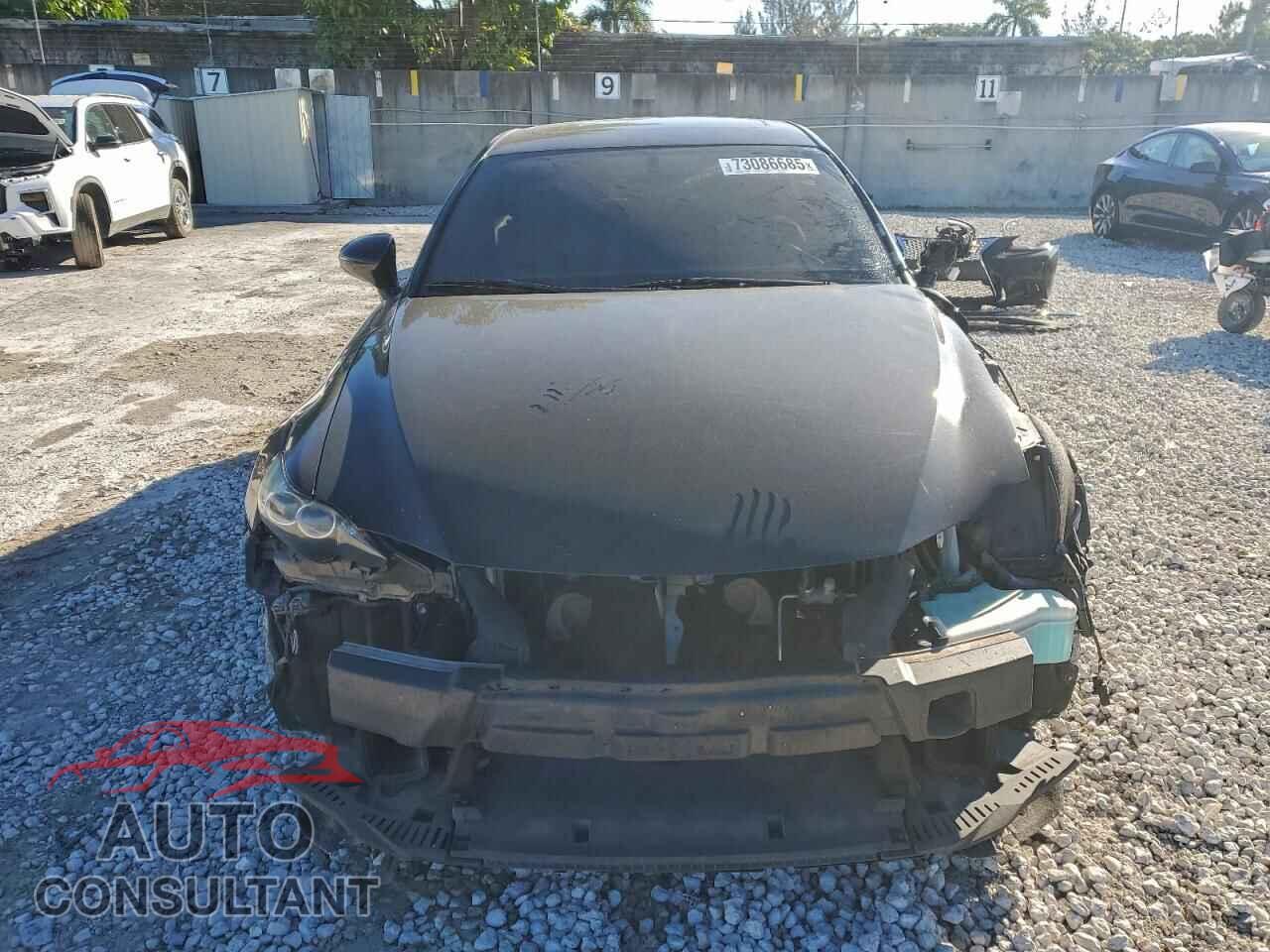 LEXUS IS 2015 - JTHCF1D25F5020140