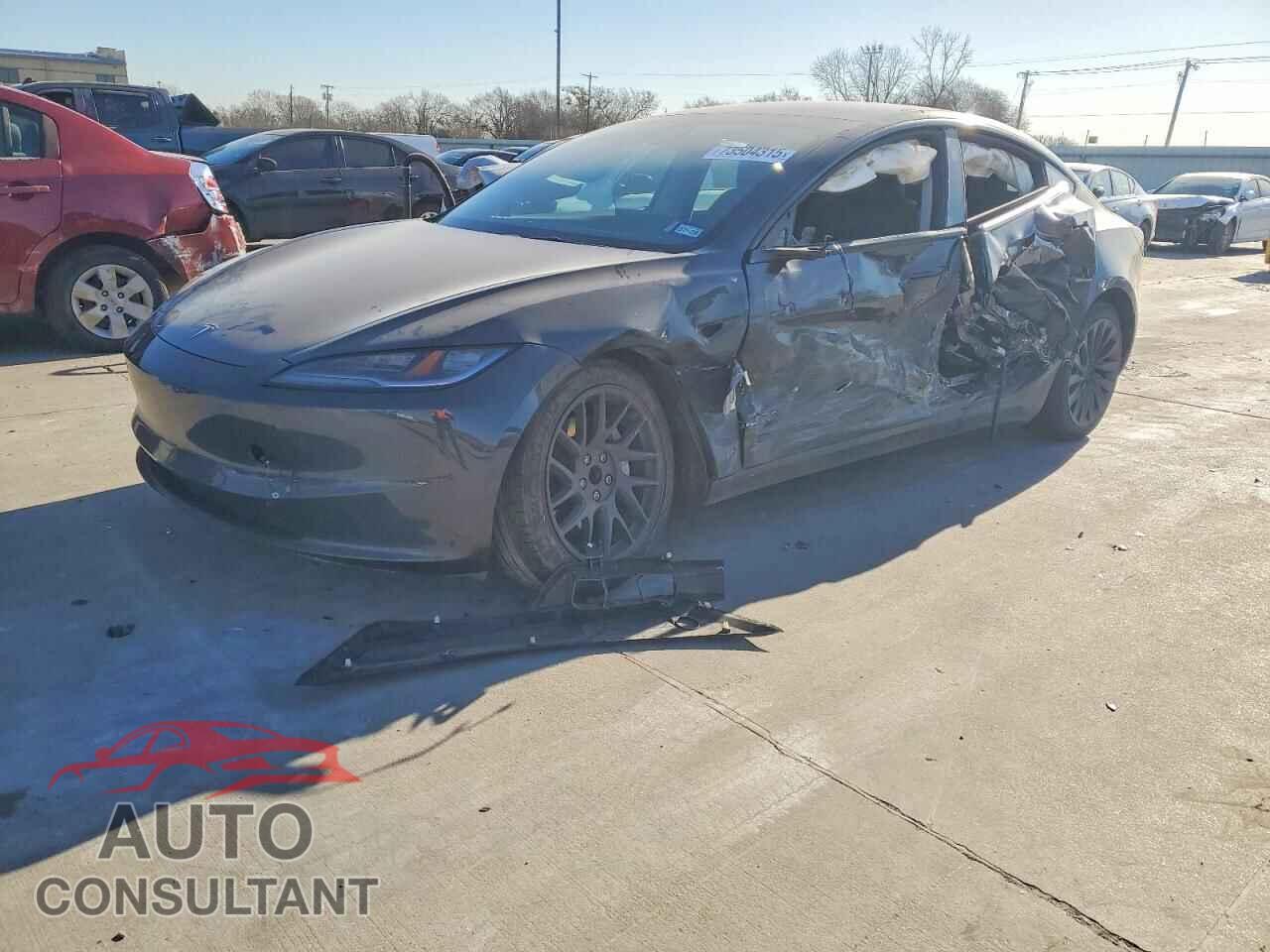 TESLA MODEL 3 2024 - 5YJ3E1EA9RF782352