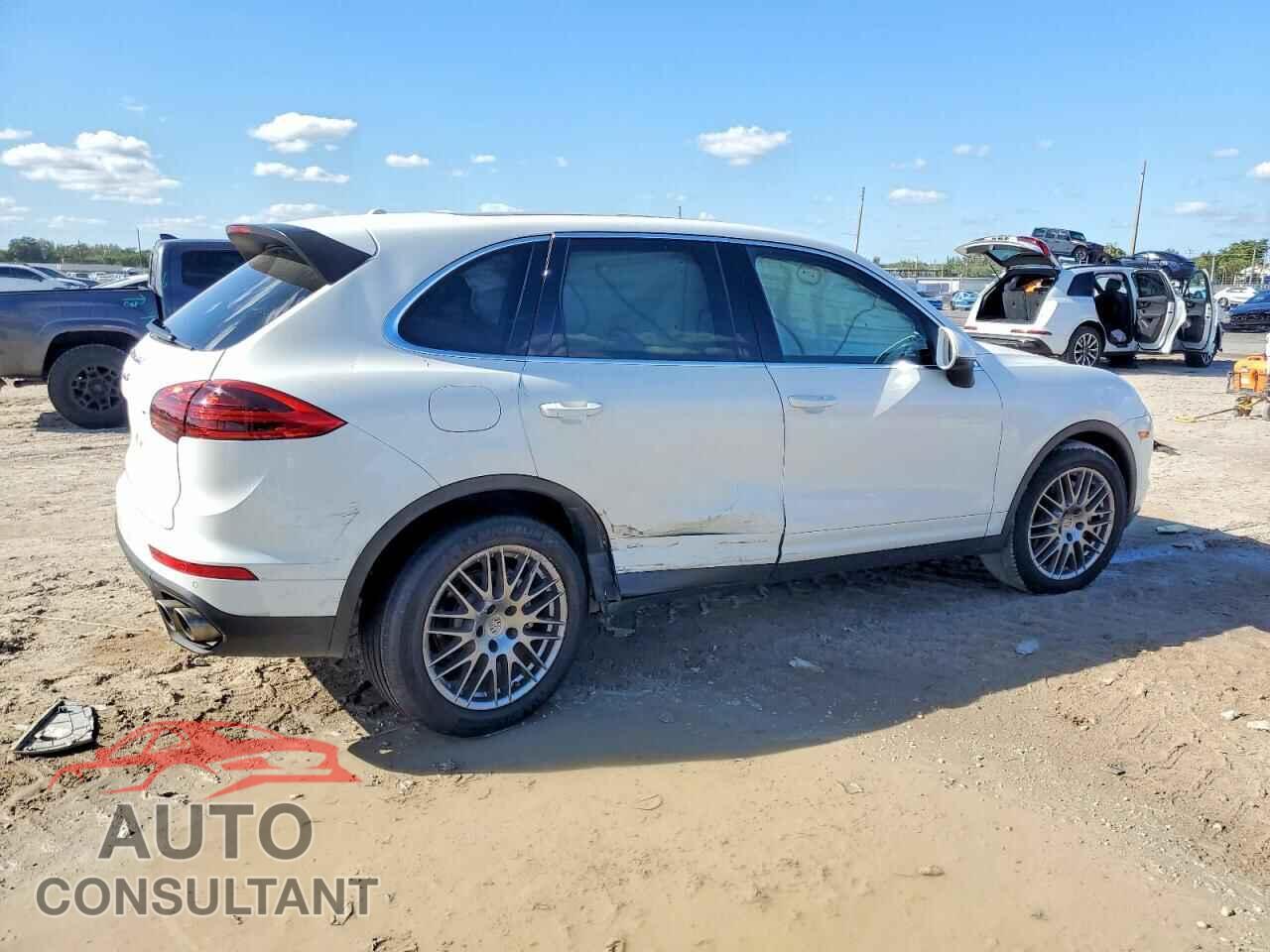 PORSCHE CAYENNE 2016 - WP1AB2A25GLA95480