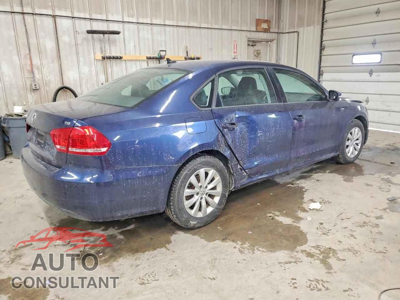 VOLKSWAGEN PASSAT 2015 - 1VWAT7A32FC016833