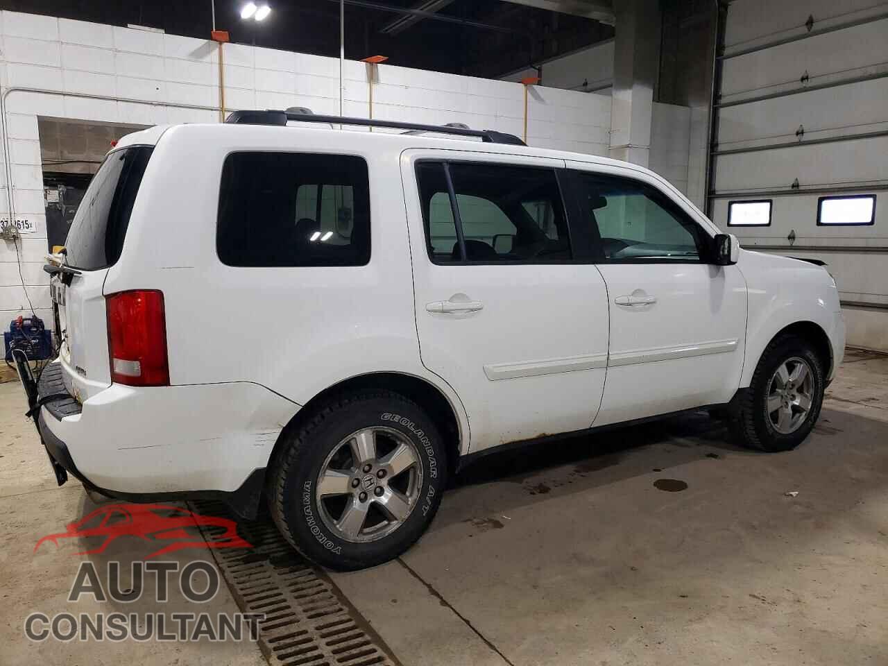 HONDA PILOT 2011 - 5FNYF4H70BB062285